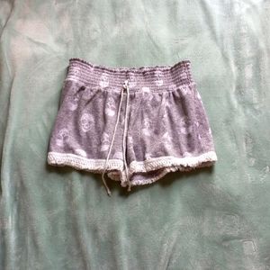 Grey skull summer shorts